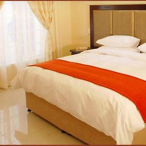 Booth Suite Hotel Mafikeng